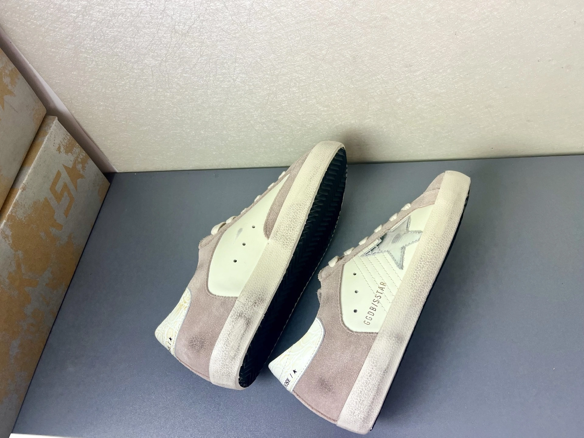 OOBB-- 6642 GWF00103.F005370.11709 Deluxe Brand Super-Star cowhide item:F-X018B0206B